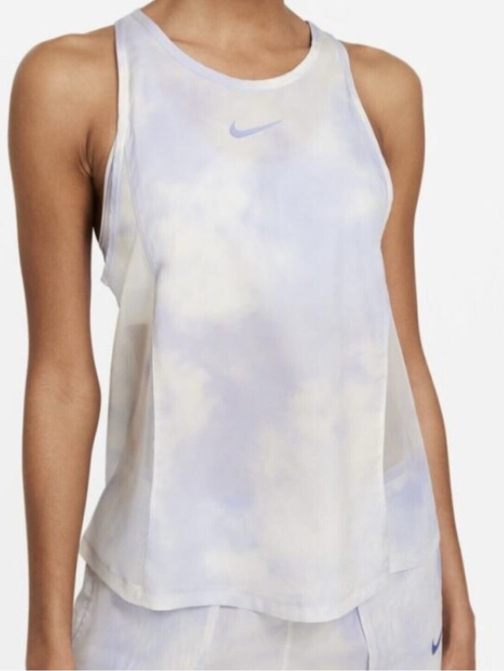 Nike Women’s Icon Clash City Sleek Running Tank in Blue Size Medium